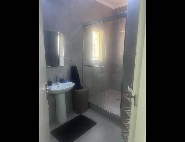 3 BEDROOM PROPERTY TO RENT IN RIVIERA PARK